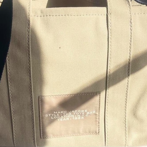 MARC JACOBS 🐩 x 2 BAGS FINAL! The Tote Bag good size! Crossbody 2tone NWT Purse - Picture 3 of 5